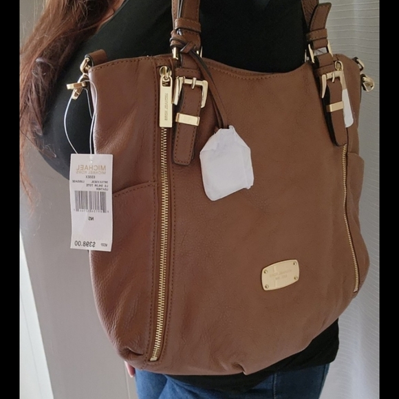 NEW MICHAEL KORS LEATHER BAG - Picture 4 of 8